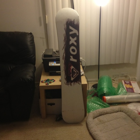 🎃🎃SOLD 🎃🎃Roxy snowboard - Picture 4 of 4