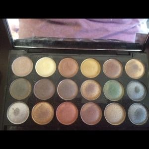 ⚠**Reserved** ⚠Mac eyeshadow pallet