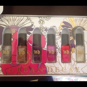 New Urban decay nail polish sampler