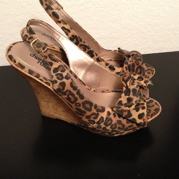 🚫Sold in Bundle🚫 Leopard Wedges - Picture 2 of 4