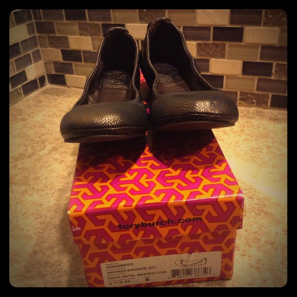 Reserved! 🆕BNWT Authentic Tory Burch Eddie