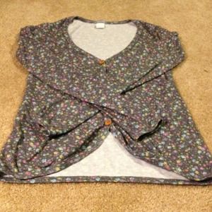 Size M floral Delia's cardigan