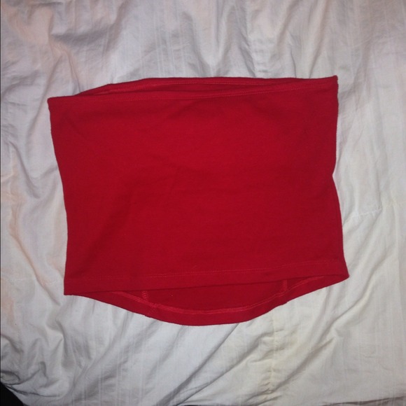 🔴SOLD🔴🔥Red Tub-top🔥& Green Bikini - Picture 2 of 2