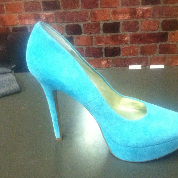 👠👠SOLD👠👠Jessica Simpson water blue Pumps