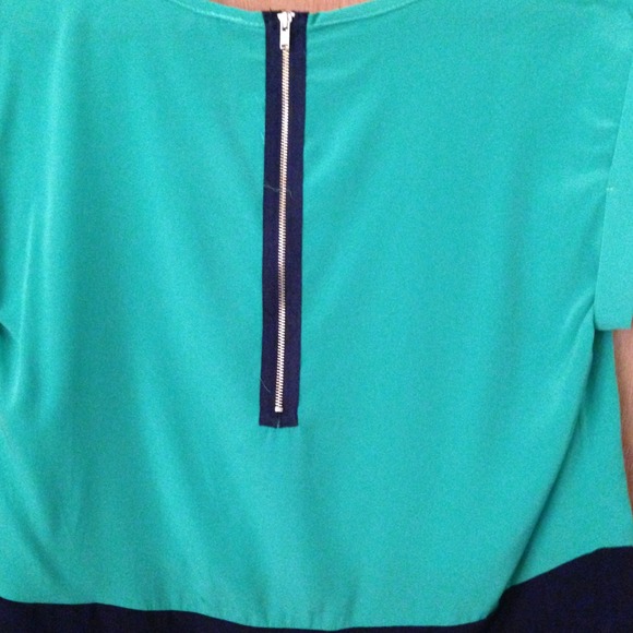 Teal & Navy Color-block Blouse - Picture 2 of 3