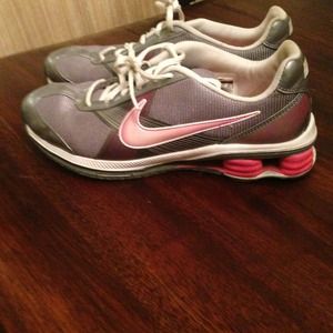 Nike Shox Zip size 9.5