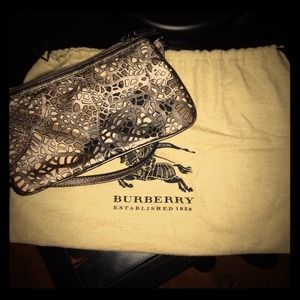 Burberry shoulder bag!