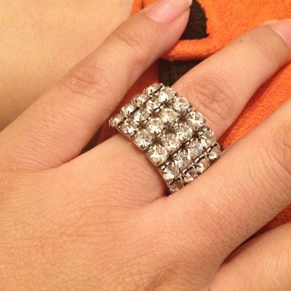 Ring ❌❌ - Picture 2 of 2