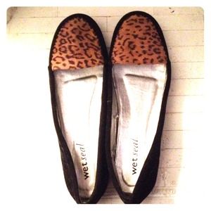 *BUNDLE* Wet Seal Leopard/black loafers