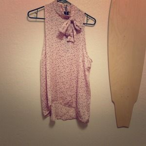 Pink h&m star print sleeveless blouse