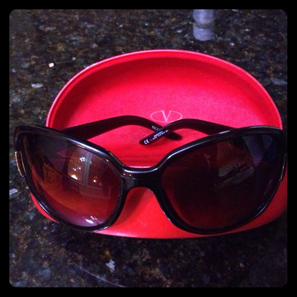 SOLD in bundle | Authentic Valentino shades - Picture 1 of 3