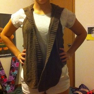 Brown knitted cardigan