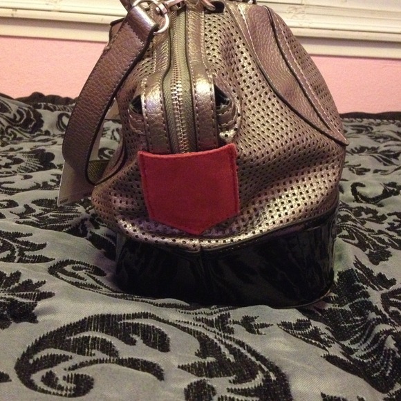 🚫SOLD🚫Beautiful Jessica Simpson bag - Picture 3 of 3