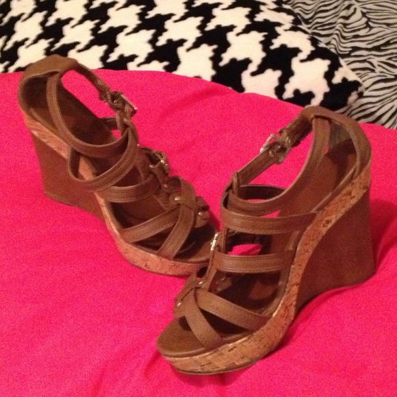 Brown cork wedges