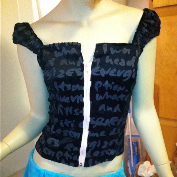 %Fun black top