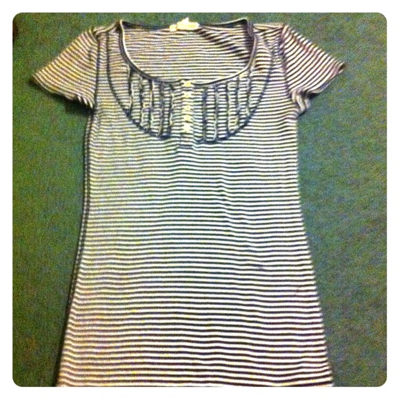 Short sleeve aero shirt.