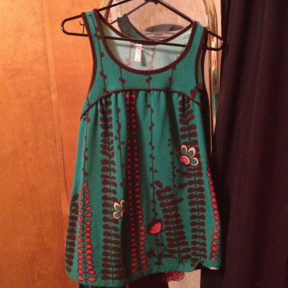 REDUCED- Tank with floral design