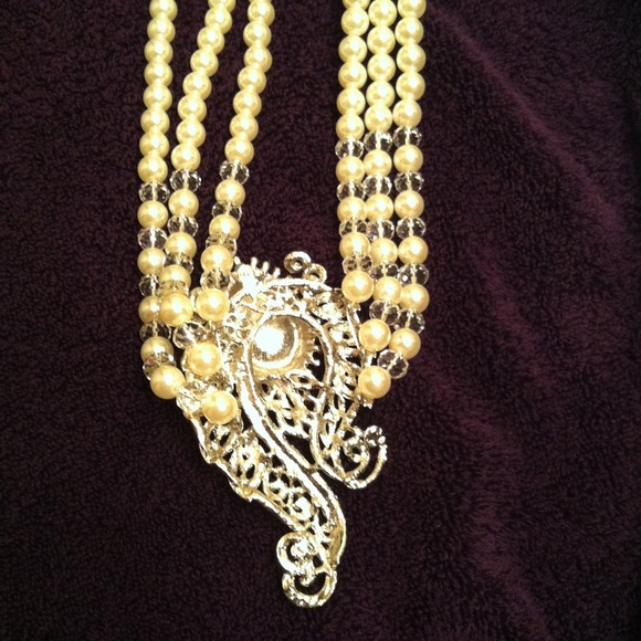 ✨Vintage statement necklace🙀 - Picture 3 of 4