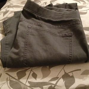 Old navy skinny jeans.