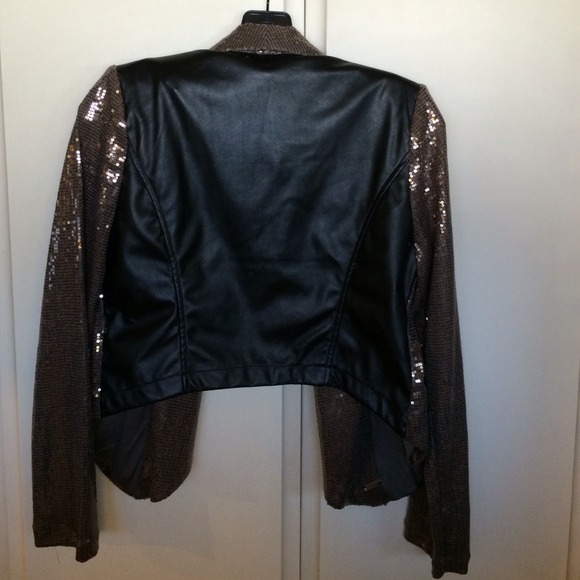 Super cute blazer - Picture 3 of 4