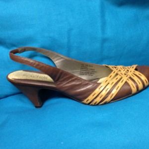 Kenneth Cole Reaction Size 8 heels