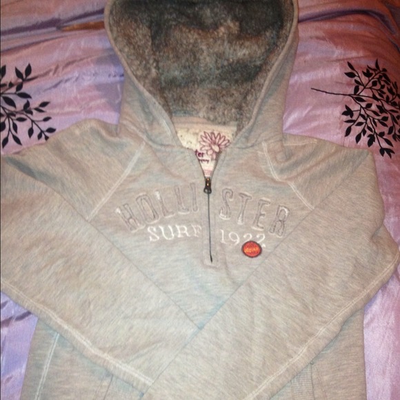 Faux Fur Gray Hollister Hoodie Size- L