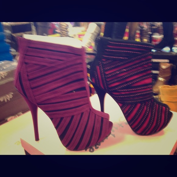 Adorable heels