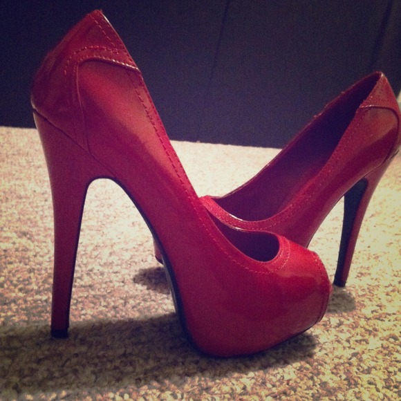 RESERVED for @mstoy Red Heels