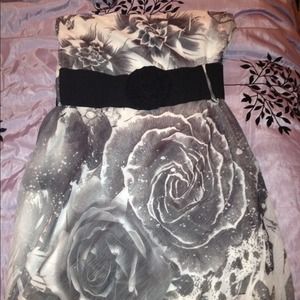 Black & white floral dress
