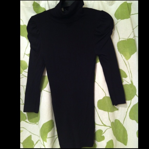 🚫SOLD ON BUNDLE 🚫 BEBE 3/4 Turtle Neck