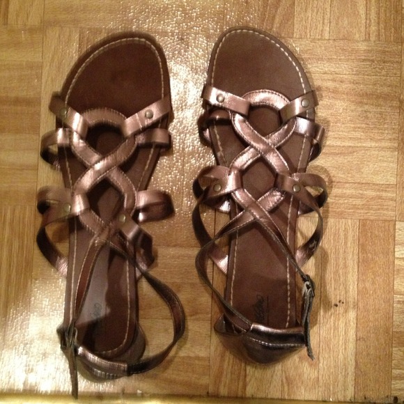 HOLD FOR @nessiej Metallic Gladiator Shoes