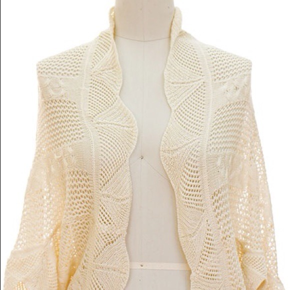 Crochet bolero / cardigan !! Super classy !!