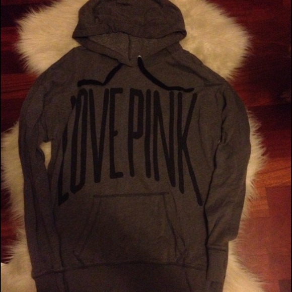 🔴TRADED🔴Victoria's Secret pink sweater🎀