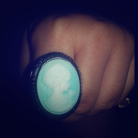 Mint cameo adjustable ring