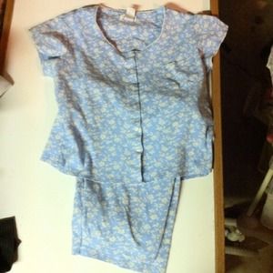 ARIA PJ SET TOP AND BOTTOM LIKE NEW TOTALLY CUTE