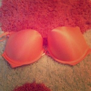 Victoria's  secret bombshell bra