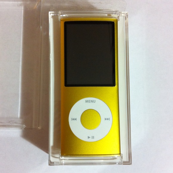 ***SOLD*** iPod nano 4th gen. Yellow