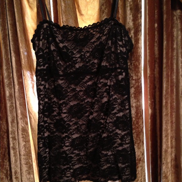Beige and black lace tank top.