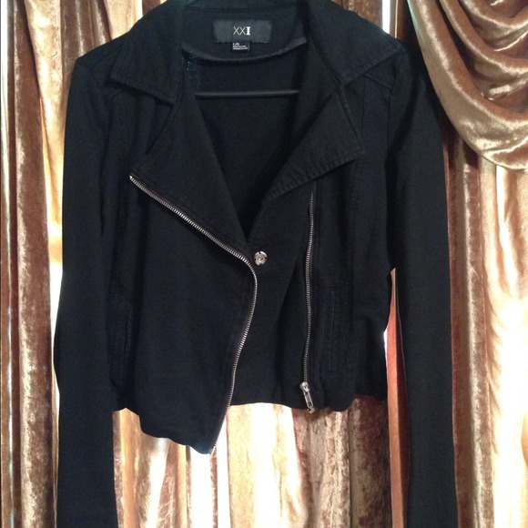 Black blazer from forever 21.