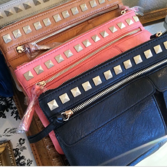 Fashionable Stud Purse