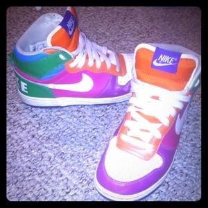Nike high tops size 8.5