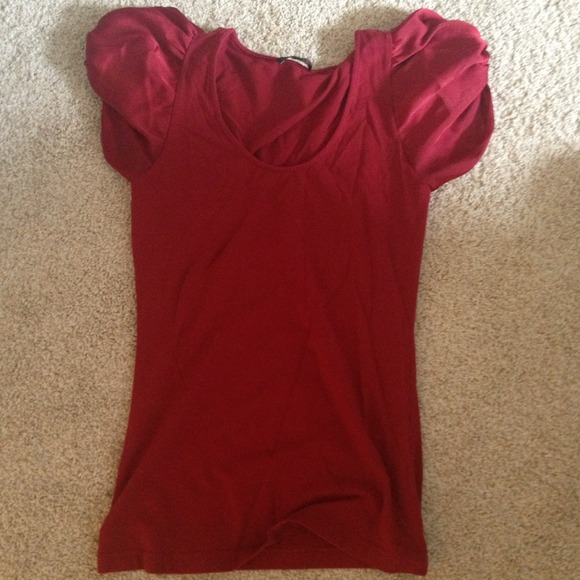 Express puff sleeved top size small