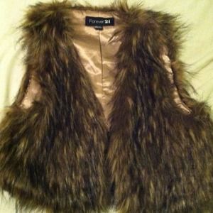 Forever 21 faux fur vest