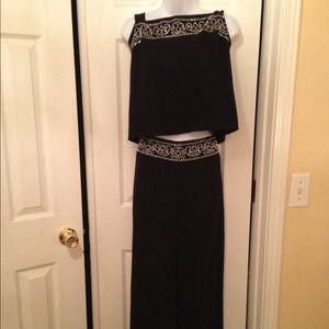 J.r. Nites 2 piece set gorgeous