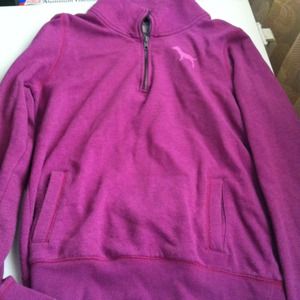 Reserved Vs pull over hoodie