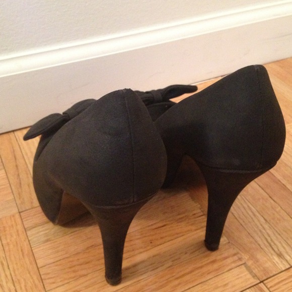 Black heels 👠 - Picture 2 of 2