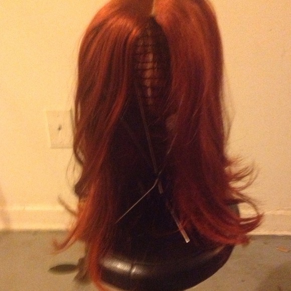 Middle part red wig