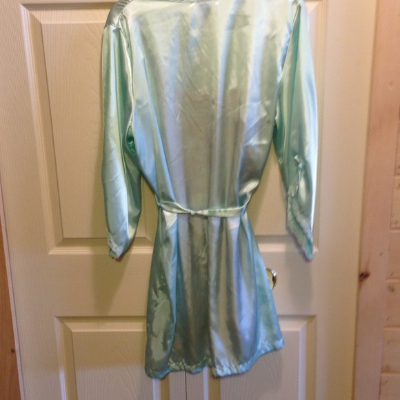 SOLD Summer robe light green - Picture 2 of 2