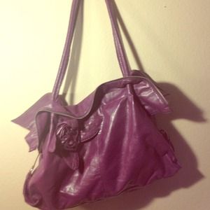 🔴Reserved🔴Purple purse with flower detail.
