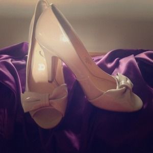 Unisa size 8 nude open  toe heels